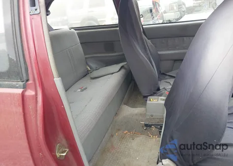 1994 Geo Metro from USA, damaged, VIN 2C1MR2467R6792389